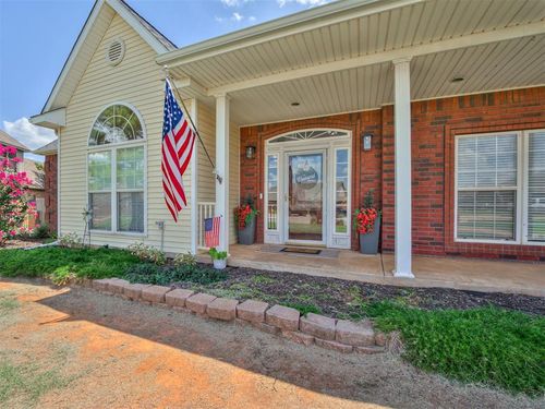 2005 Oak Cir, Piedmont, OK, 73078-9391 | Card Image