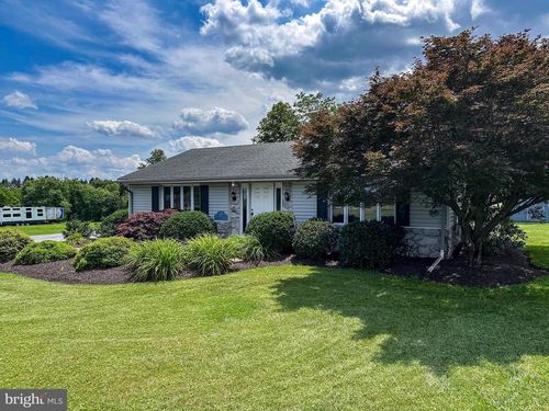 520 Hershey Rd, HUMMELSTOWN, PA, 17036-9414 | Card Image