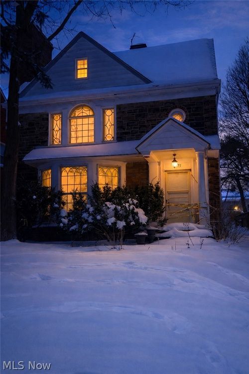 3575 Gridley Rd, Shaker Heights, OH, 44122-5046 | Card Image