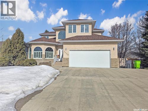 1009 Dewdney St, Indian Head, SK, S0G2K0 | Card Image