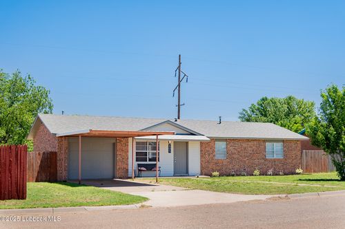 605 8th St, Farwell, TX, 79325-4653 | Card Image