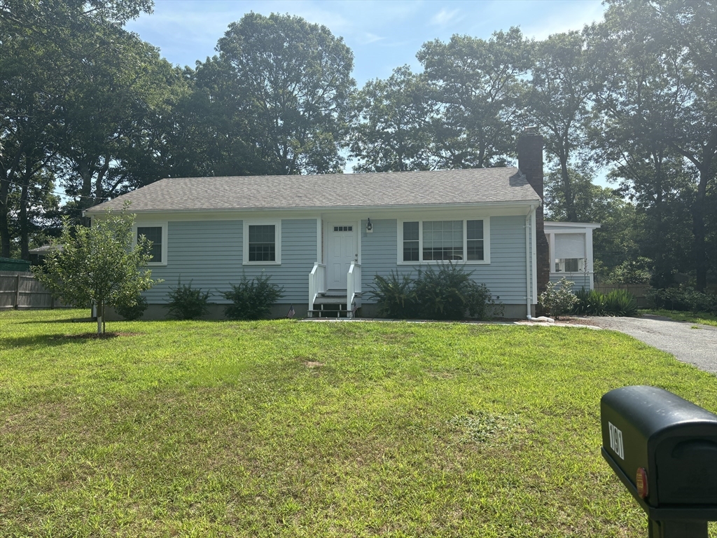 Bishops Ter, Hyannis, MA 02601