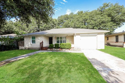 2155 Gaylord Dr, Dallas, TX, 75227-8716 | Card Image