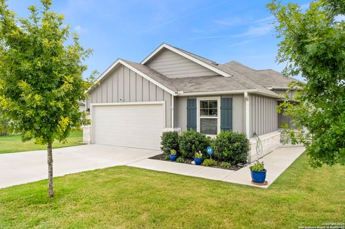 522 Sand Trl, New Braunfels, TX, 78130-2231 | Card Image