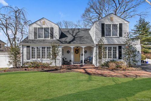 140 Cadman Ave, Babylon, NY, 11702-1608 | Card Image