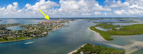 ph-1-28 Harbour Isle Dr W, Fort Pierce, FL, 34949-2780 | Card Image