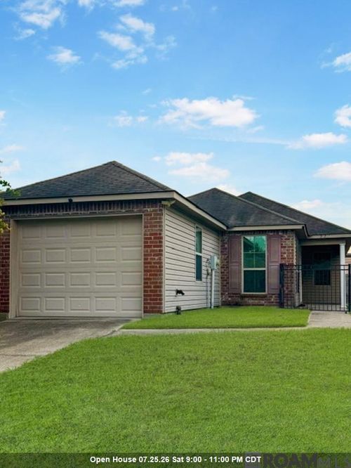 923 Sedona Pines Dr, Baton Rouge, LA, 70816-5550 | Card Image