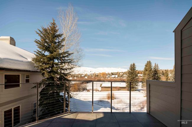 732 Morning Star Rd, Townhouse with 3 bedrooms, 4 bathrooms and 2 parking in Sun Valley ID | Image 4