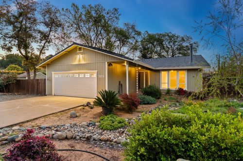 3158 Oxford Rd, Cameron Park, CA, 95682-7816 | Card Image