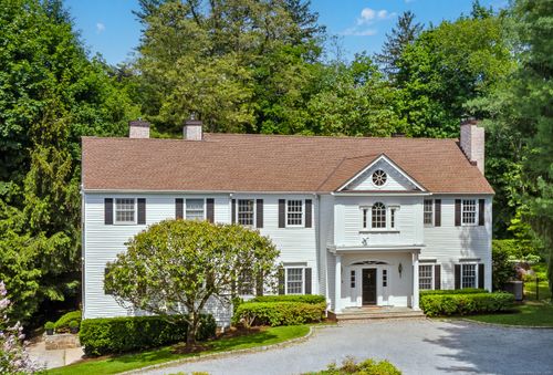 34 Edgewood Dr, Greenwich, CT, 06831-5240 | Card Image