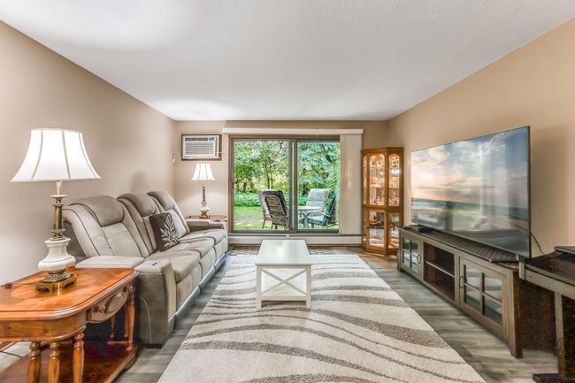 12-web-or-mls-1855-Silver-Bell-Rd-12.jpg | Image 12