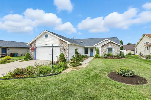 1303 Virginia Ln, Auburn, IN, 46706-3801 | Card Image