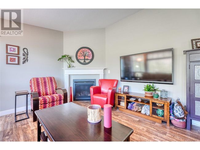 189 Resolute Rd, House other with 2 bedrooms, 3 bathrooms and null parking in Kaleden BC | Image 7