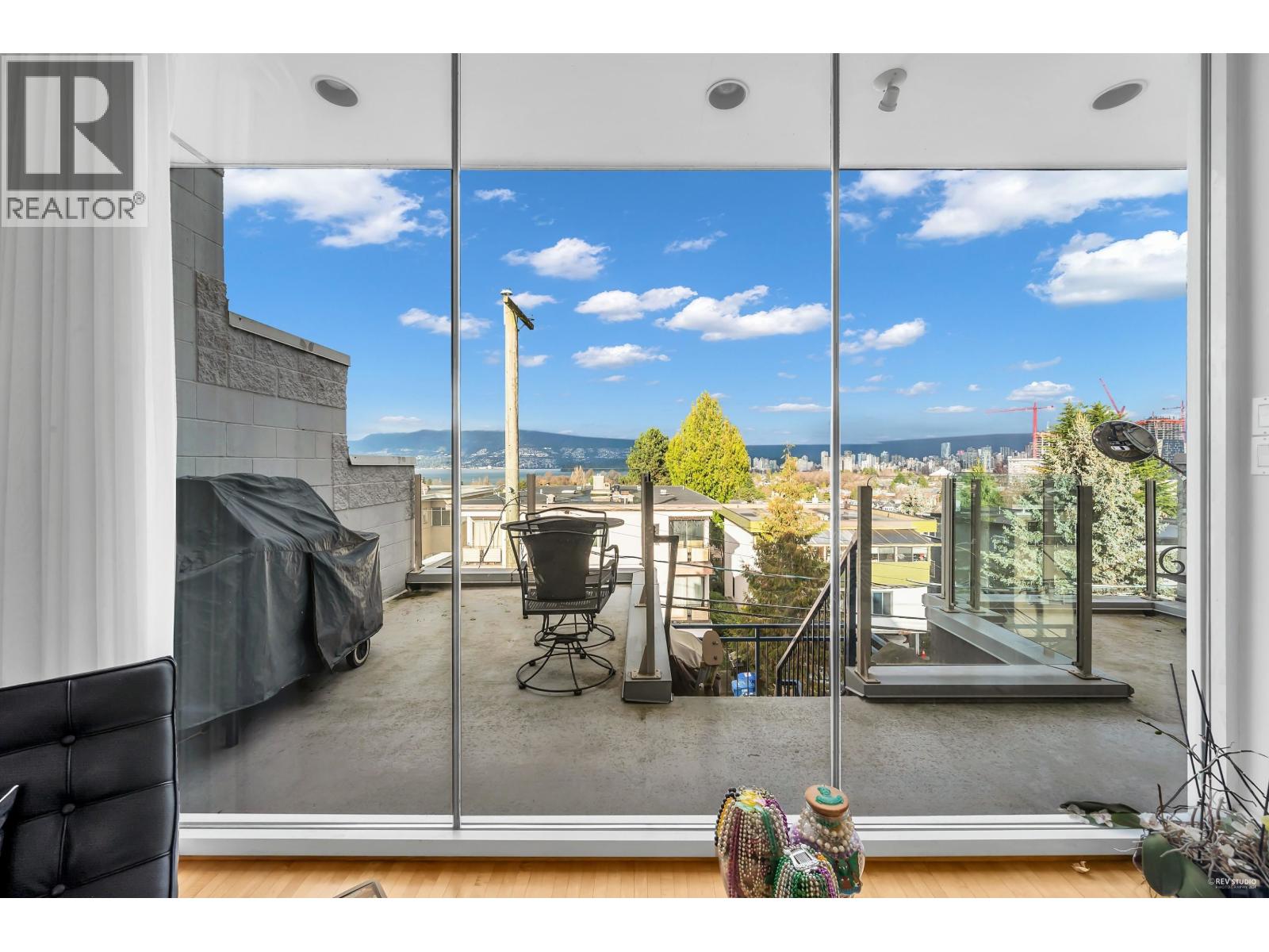Commercial Sale in Vancouver 2