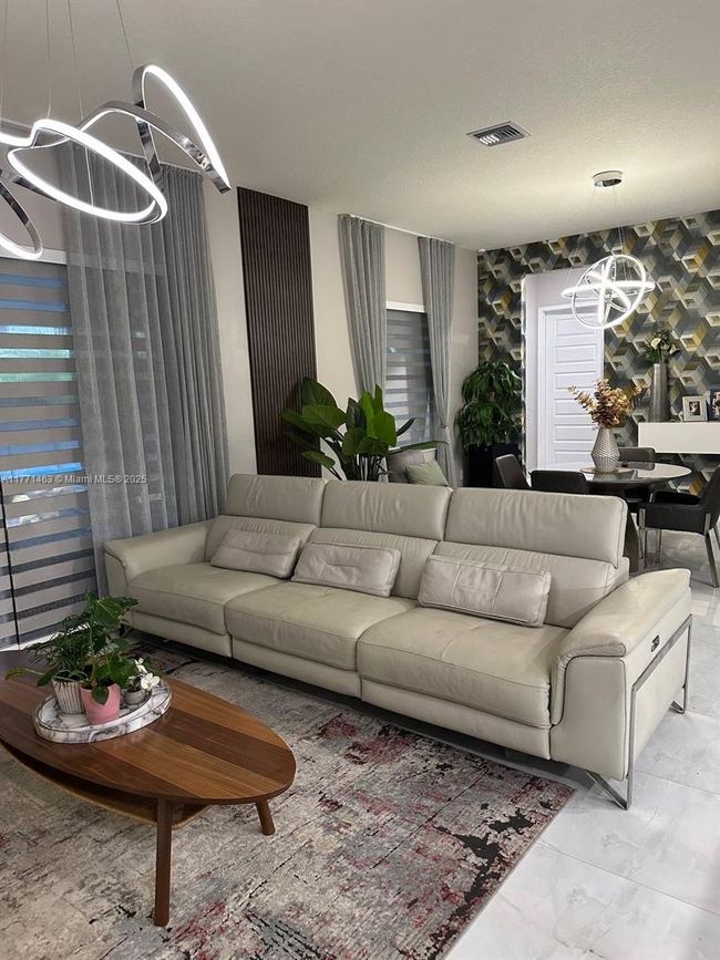 8868 Nw 161 St Ter, House other with 4 bedrooms, 3 bathrooms and null parking in Miami Lakes FL | Image 13