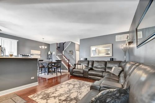 142 Azalea Cir, Romeoville, IL, 60446-5270 | Card Image