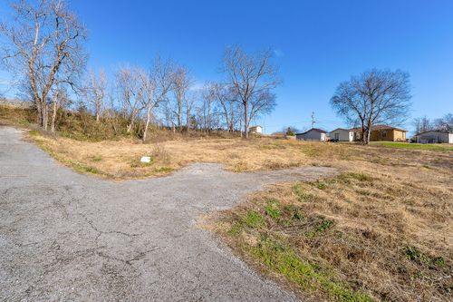 114 Stone St, Liberty, TN, 37095-2023 | Card Image