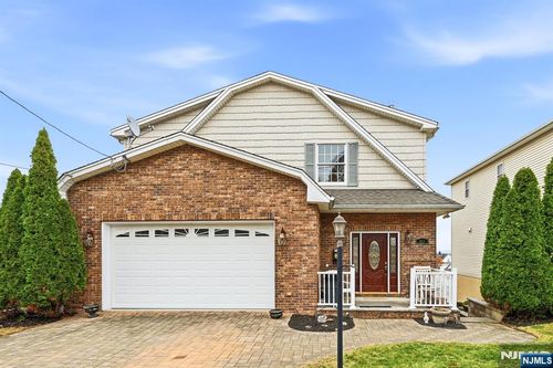 112 Hill St, Wood Ridge, NJ, 07075-2316 | Card Image