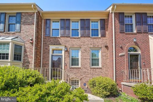 10504 Grove Ridge Pl, North Bethesda, MD, 20852-4656 | Card Image