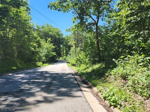 9610 Robinson Rd, Chardon, OH, 44024-9171 | Card Image