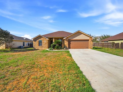 1924 Vista View Dr, Pleasanton, TX, 78064-4509 | Card Image