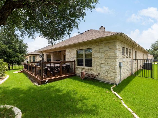 Back view of house | Image 27