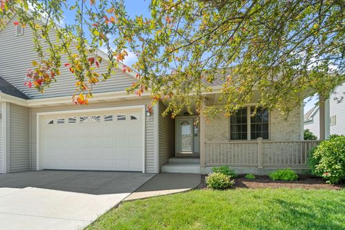 1985 Cedar St, Grafton, WI, 53024-9367 | Card Image