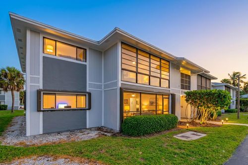 101e-9729 Hammocks Boulevard, Miami, FL, 33196 | Card Image