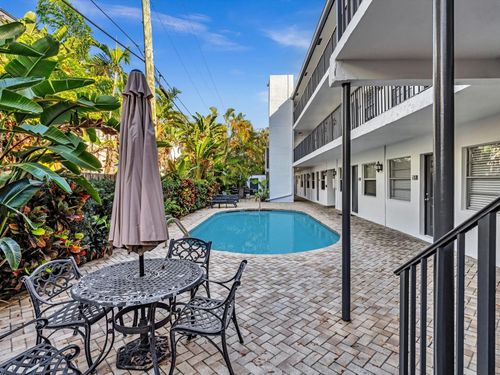 203-215 Ne 16th Ave, Fort Lauderdale, FL, 33301-3858 | Card Image