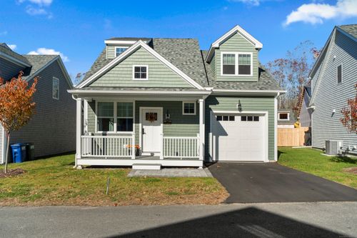 11-11 Ivy Hill Rd, Waterford, CT, 06385-3338 | Card Image