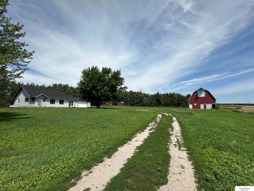 5042 E Sargent Rd, Beatrice, NE, 68310-7639 | Card Image