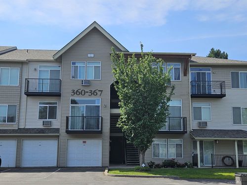 22855 E Country Vista Dr, Liberty Lake, WA, 99019-7711 | Card Image