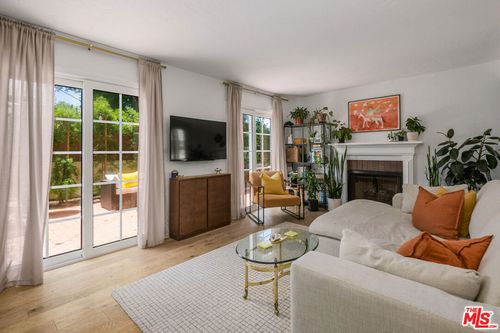 b-4035 Wade St, Los Angeles, CA, 90066-5760 | Card Image