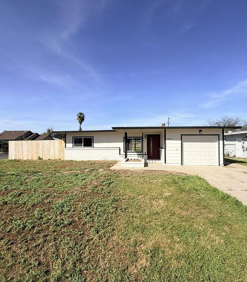 1633 Kazmir Court, Modesto, CA, 95351 | Card Image