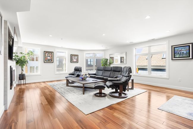 UNIT-2 - 112 W 9 Th St, Condo with 3 bedrooms, 2 bathrooms and 1 parking in Boston MA | Image 6