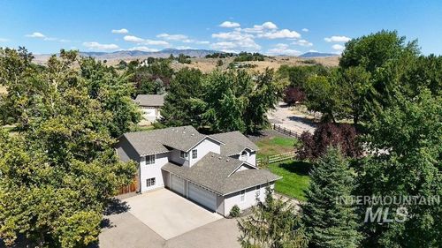 2700 N Showcase Ct, Eagle, ID, 83616-3972 | Card Image