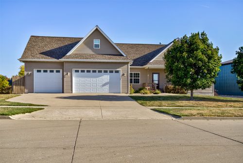 924 Trail Drive, Slater, IA, 50244 | Card Image