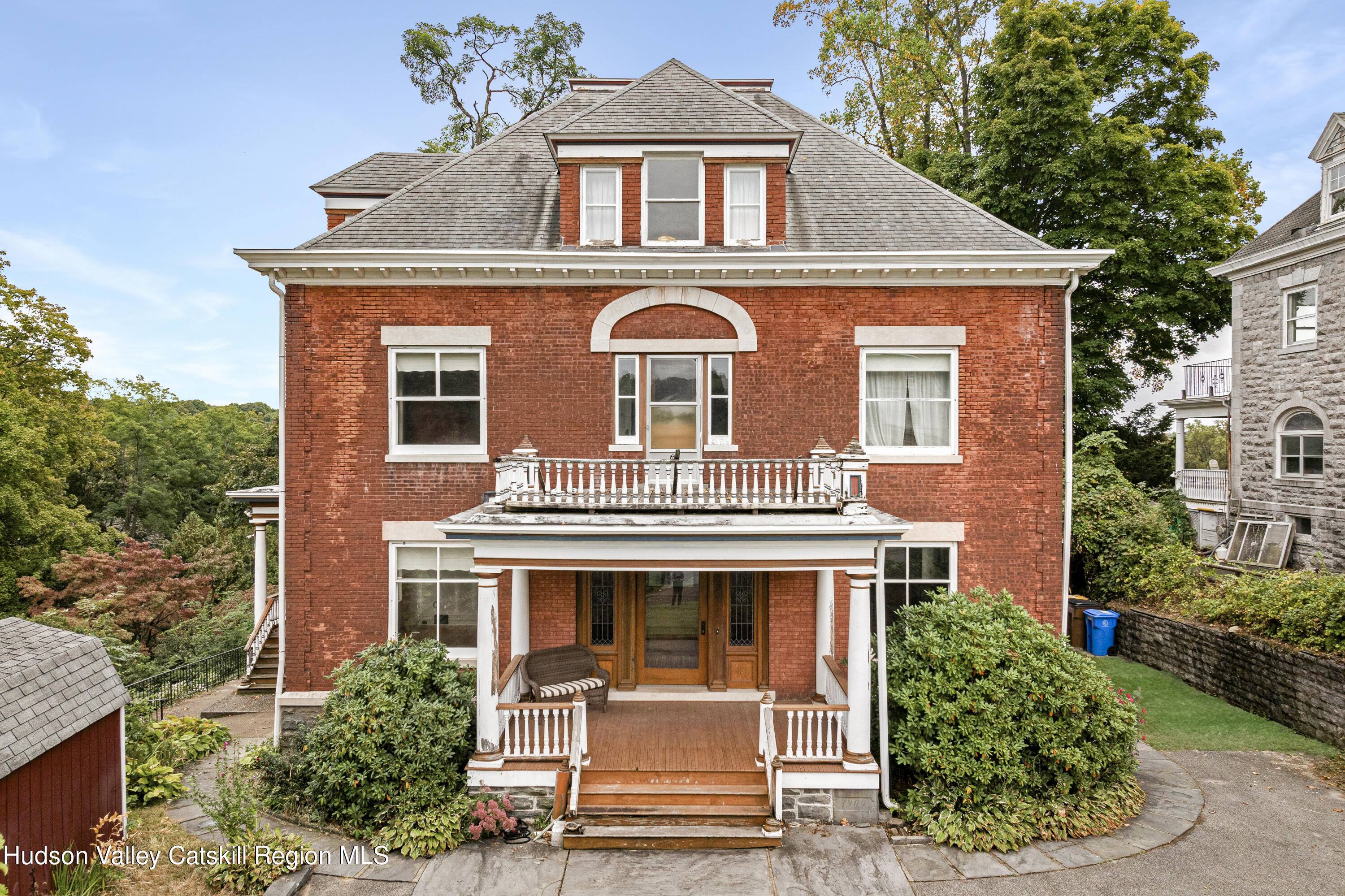 Chestnut St, Kingston, NY 12401