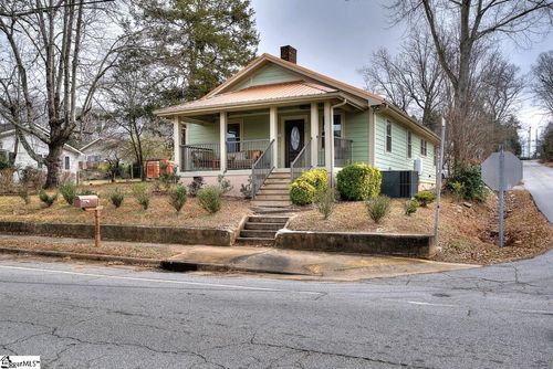 202 E Jones Ave, Pickens, SC, 29671-2335 | Card Image