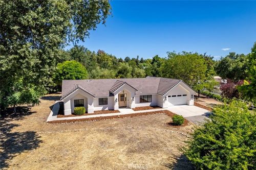 1090 Jordan Ln, Templeton, CA, 93465-4036 | Card Image