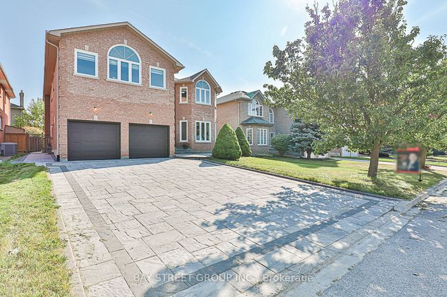 23 Sheila Cres, House other with 6 bedrooms, 5 bathrooms and 6 parking in Richmond Hill ON | Image 6