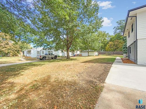 1316 N Williams Ave Avenue, Sioux Falls, SD, 57104 | Card Image