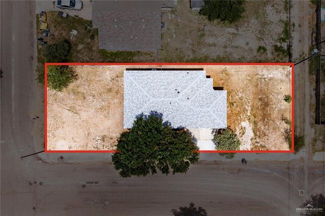 321 E Stubbs St, House other with 3 bedrooms, 2 bathrooms and 2 parking in Edinburg TX | Image 18