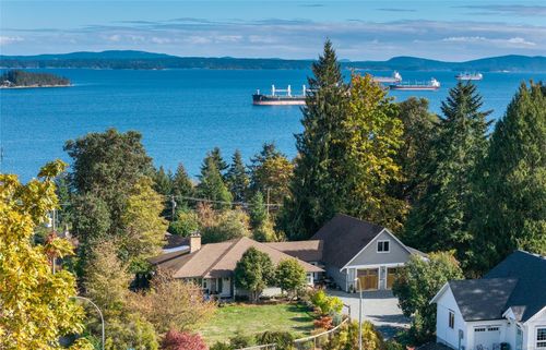 117 Clarke Rd, Ladysmith, BC, V9G1T6 | Card Image