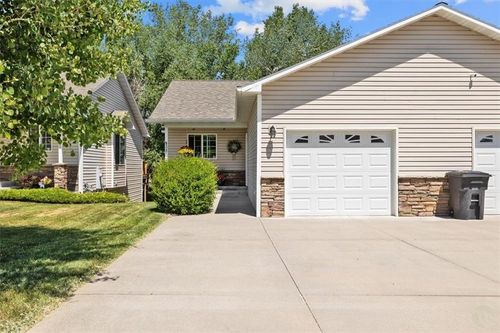 347 Westchester Sq N, Billings, MT, 59105-1633 | Card Image