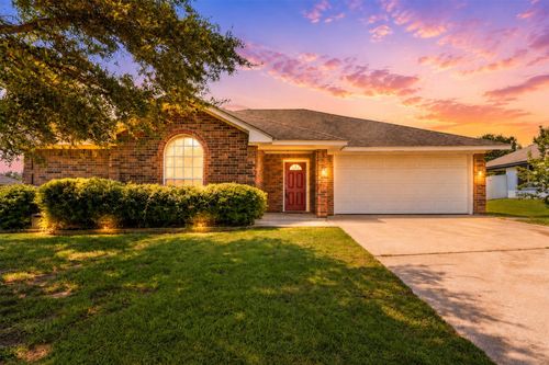 104 W Jade Drive, Hewitt, TX, 76643 | Card Image