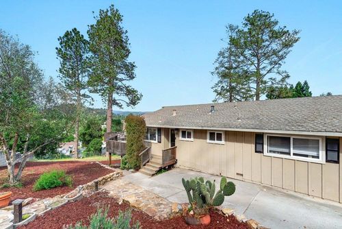 497 Estrella Dr, Scotts Valley, CA, 95066-4410 | Card Image