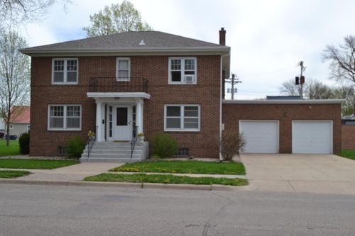 440 6th St, Lafayette, MN, 56054-7714 | Card Image