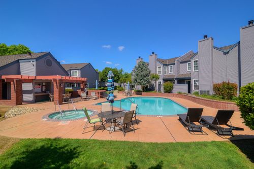 4055 Alex Ln, Carmichael, CA, 95608-6730 | Card Image