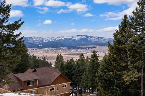 200 Walking Coyote Dr, Kalispell, MT, 59901-8570 | Card Image